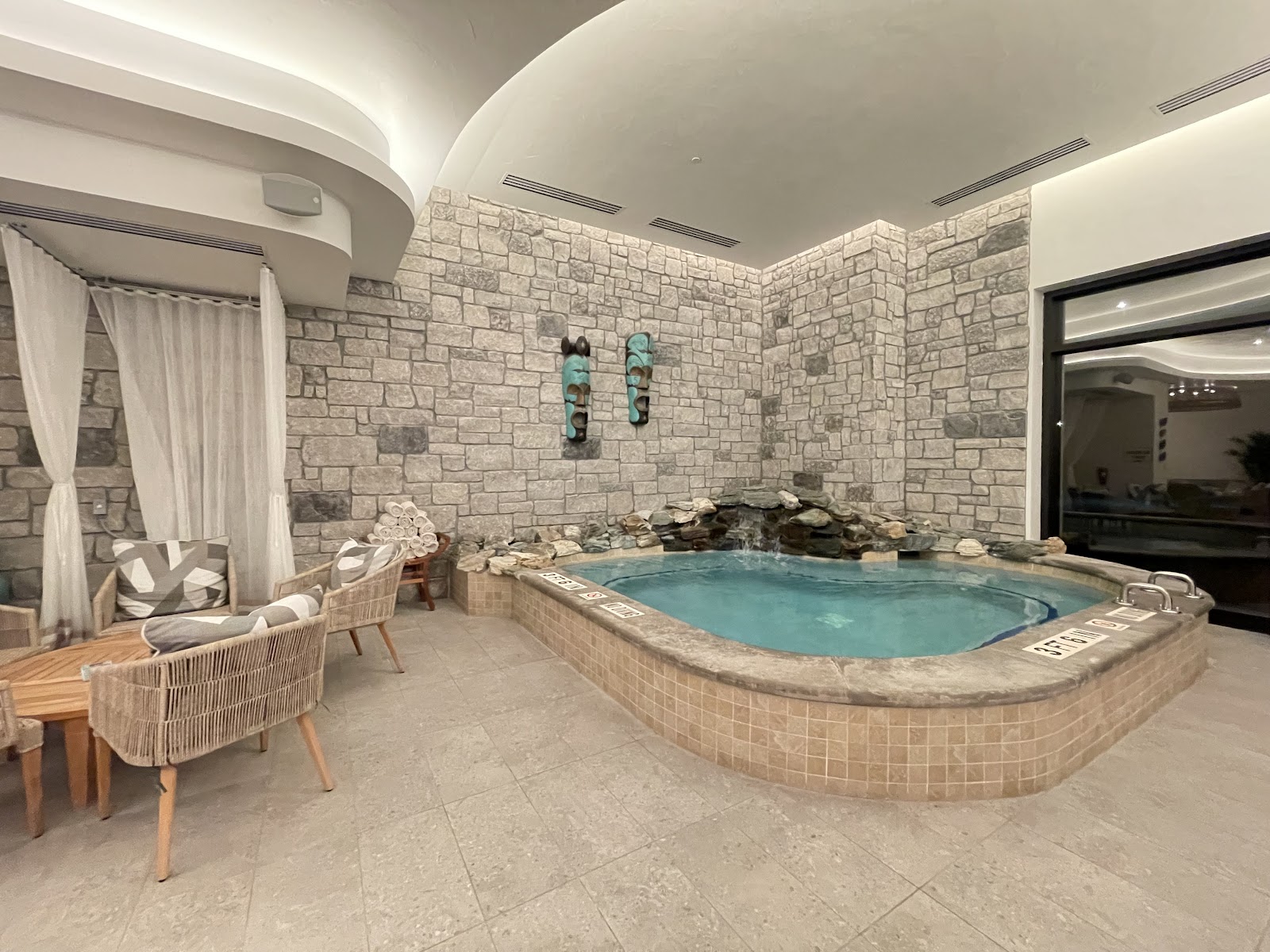 Spa Kalahari & Salon nail photo 1